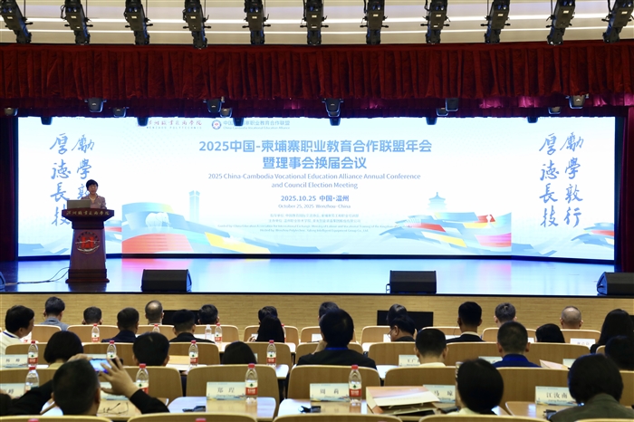 开场.jpg 开场.jpg